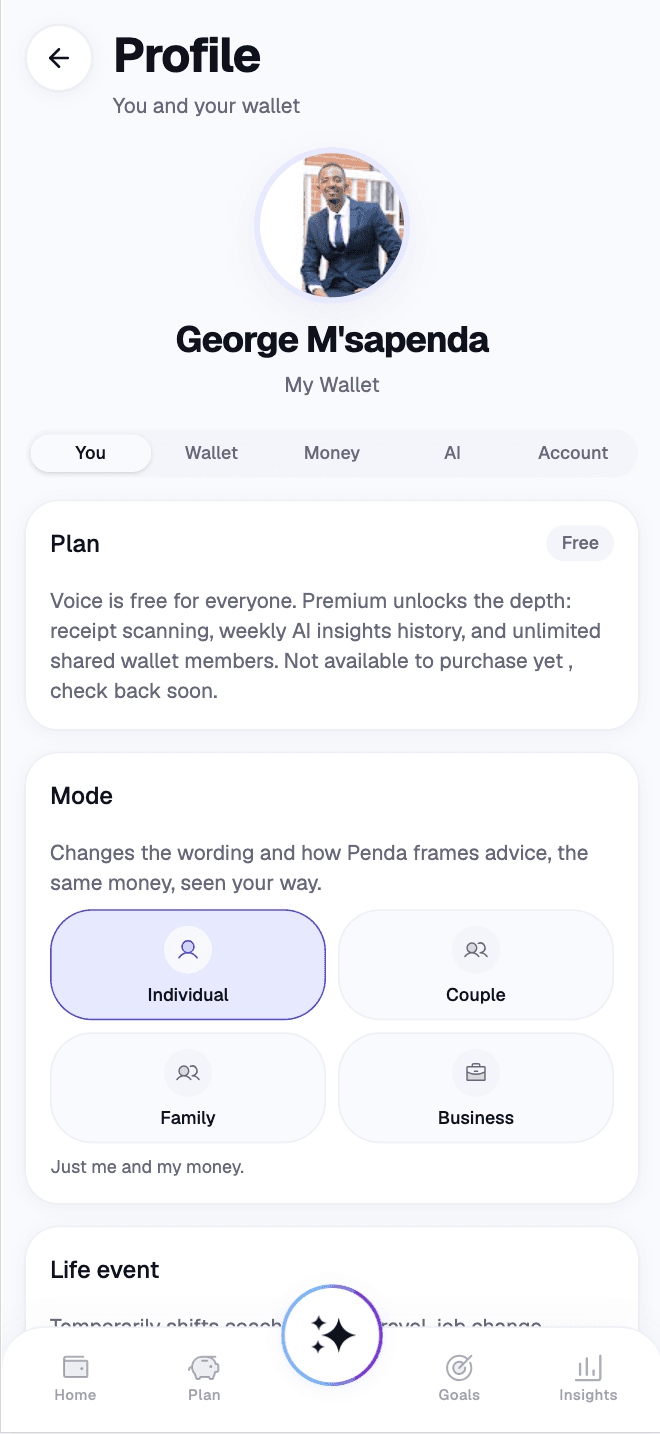 Profile screen with plan tier and a mode selector for individual, couple, family or business wallets